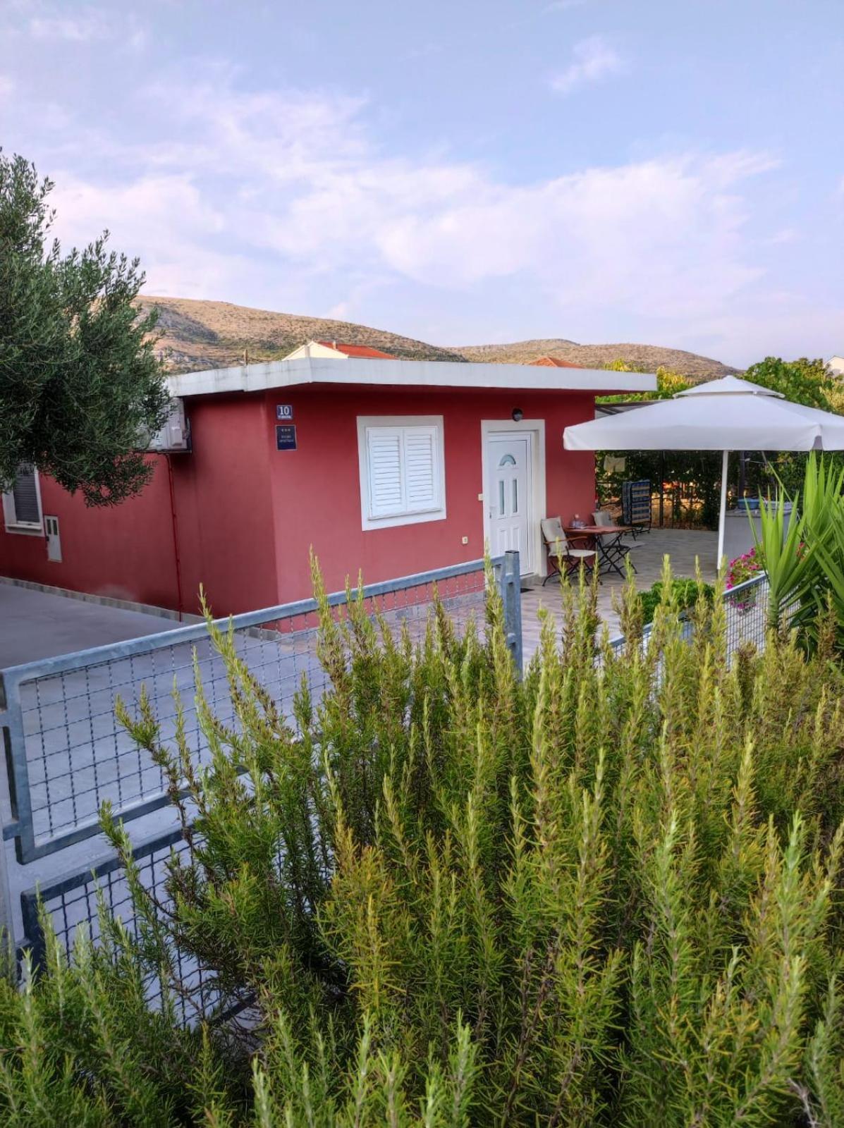 Studio Apartman Mare تروغير المظهر الخارجي الصورة